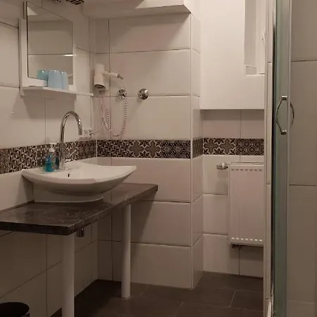 Гостевой дом Hotel-pension Adler Untertuerkheim Штутгарт