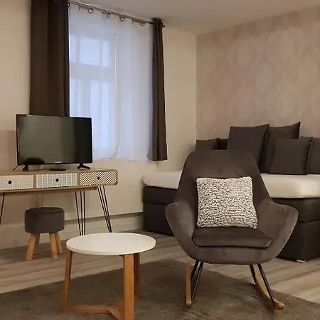 Гостевой дом Hotel-pension Adler Untertuerkheim *