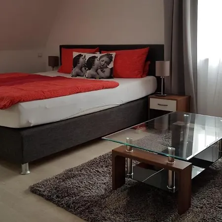 Hotel-pension Adler Untertuerkheim Maison d'hôtes Stuttgart