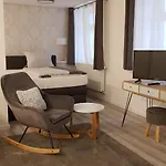 Hotel-pension Adler Untertuerkheim 3*