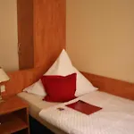 Hotel-pension Adler Untertuerkheim 게스트하우스 3*