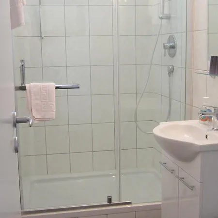 게스트하우스 Hotel-pension Adler Untertuerkheim 3*