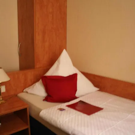Hotel-pension Adler Untertuerkheim Guest house 3*