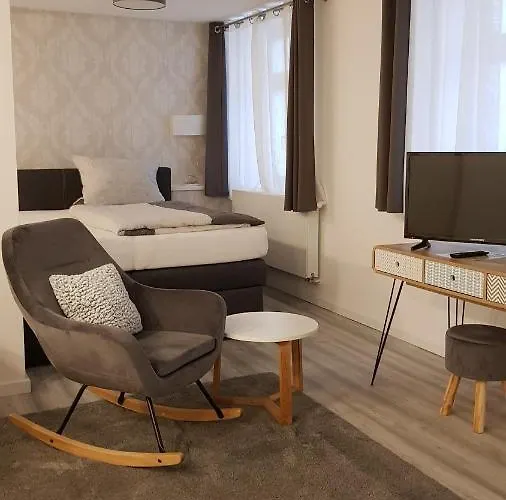 Hotel-pension Adler Untertürkheim 3*