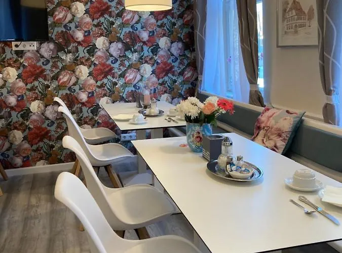 Hotel-pension Adler Untertürkheim 3*