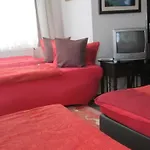 Гостевой дом Hotel-pension Adler Untertuerkheim Штутгарт